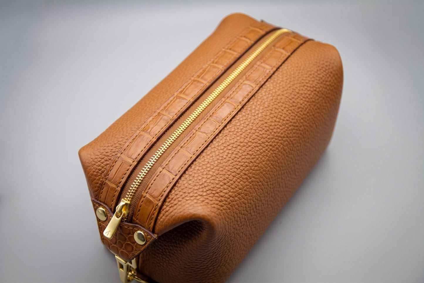 
                  
                    Leather Toiletry Bag Dopp Kit - Light Brown
                  
                