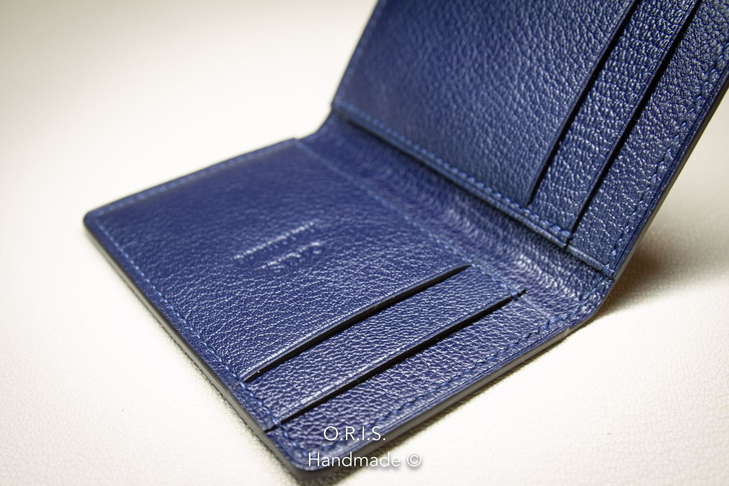 
                  
                    Alligator Compact Card Holder - Steel Blue
                  
                