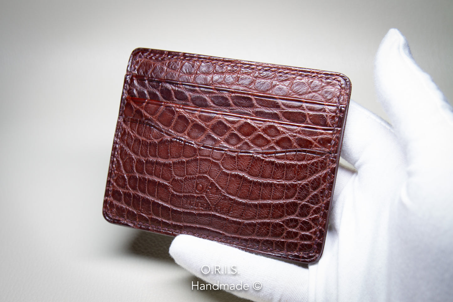 
                  
                    Alligator Compact Card Holder - Italian Gold Matte
                  
                