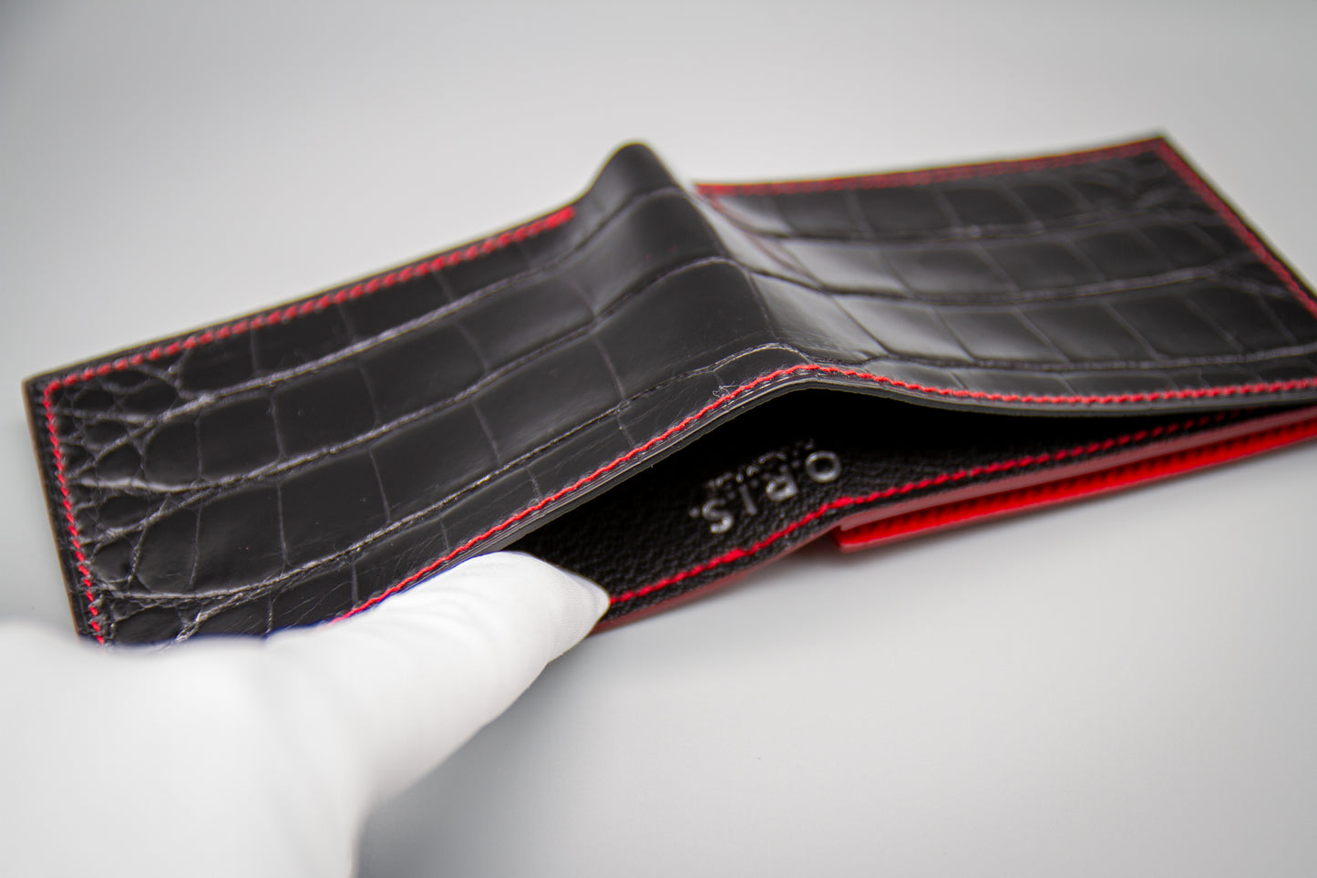
                  
                    American Alligator Trifold Wallet - Glazed Black
                  
                