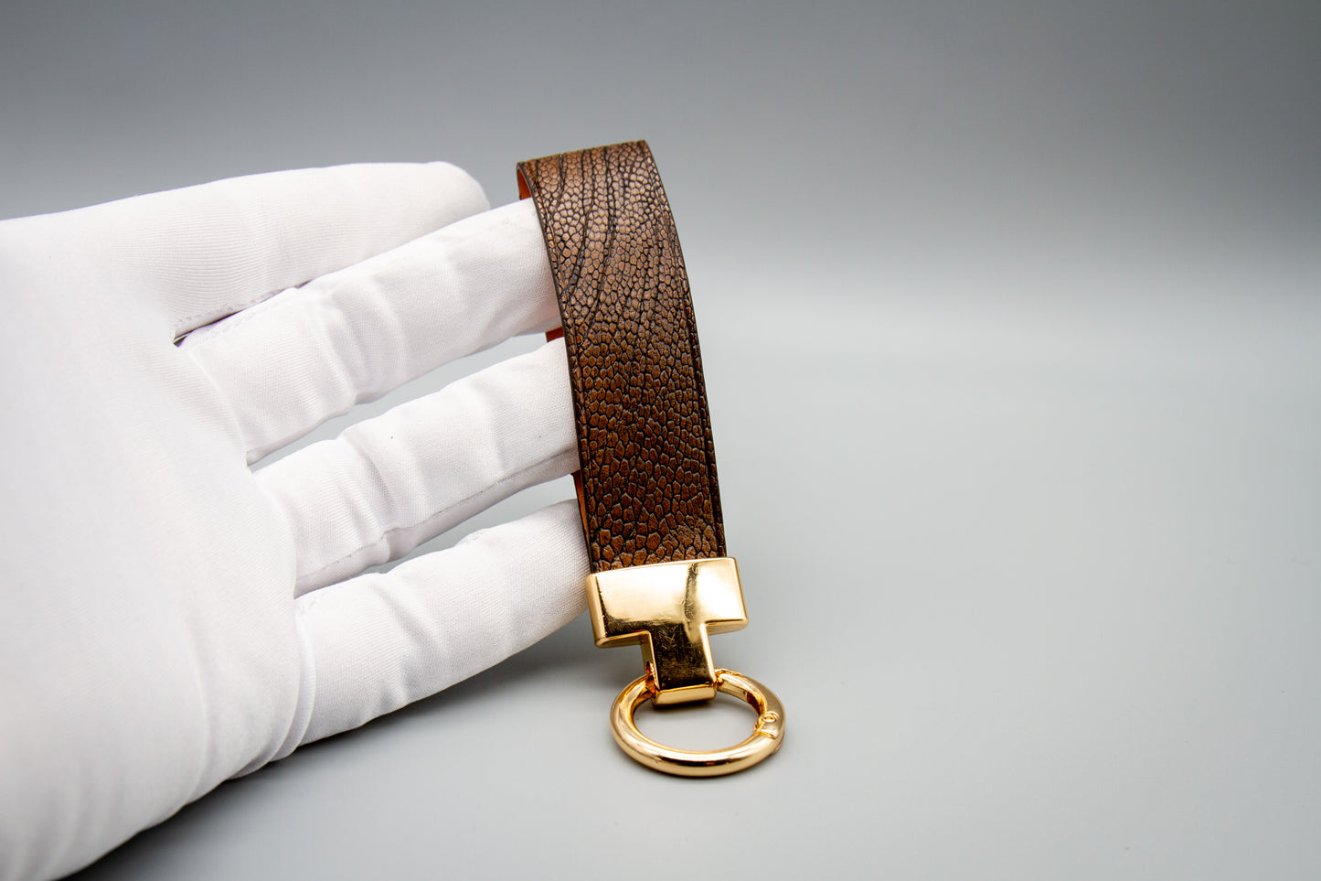 
                  
                    Luxury Leather Keychain - Tobacco Ostrich
                  
                