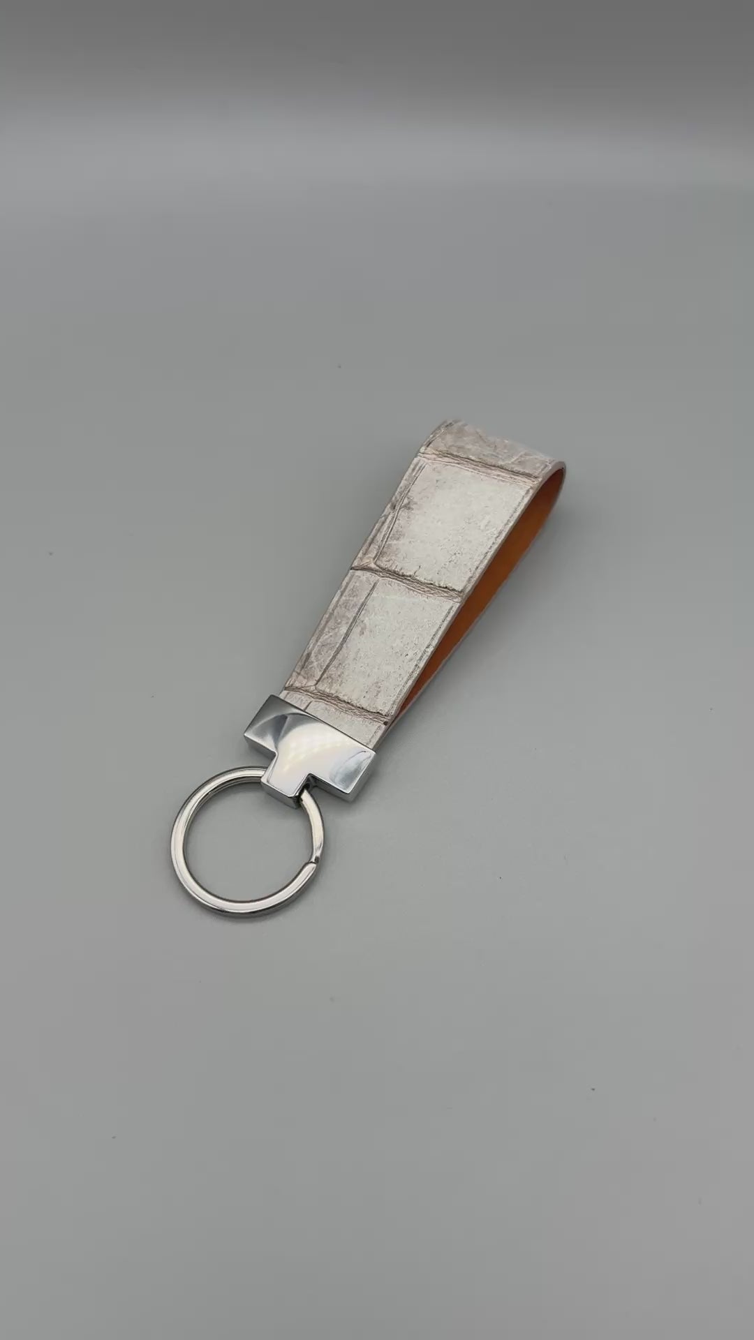 
                  
                    Load and play video in Gallery viewer, Luxury Leather Keychain - Himalayan Crocodile
                  
                