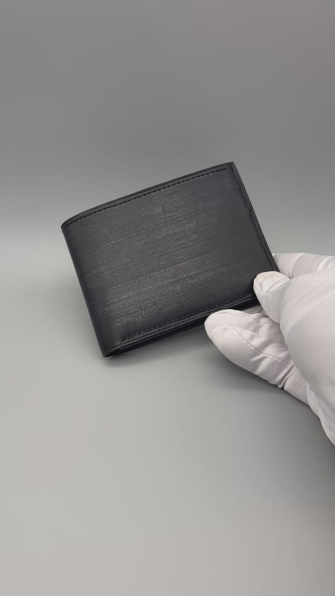 
                  
                    Load and play video in Gallery viewer, Italian Belfagor Leather Bifold Wallet - Black
                  
                