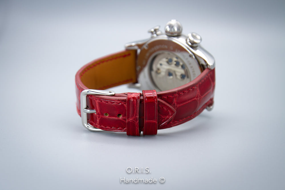 alligator watch strap: Padded Comfort for Everyday Wear